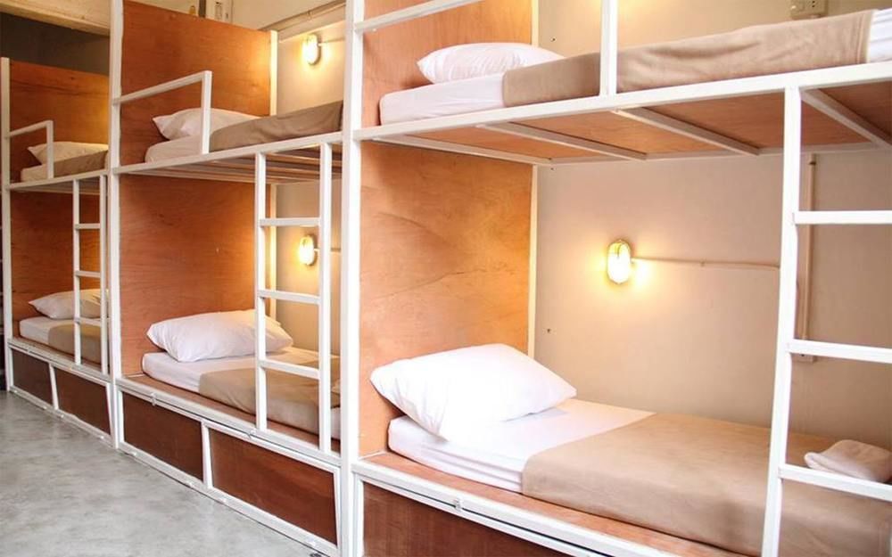 Warm White Hostel Bangkok Exterior foto